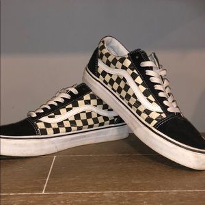 Men’s checkered vans